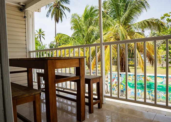Rocky Cay Lodging